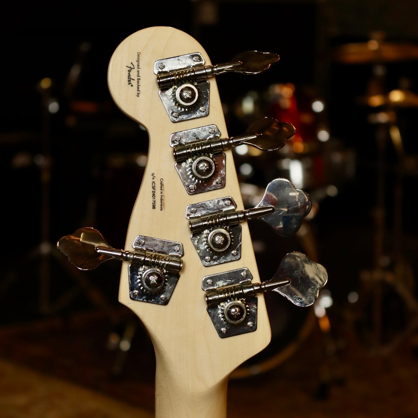 Squier Affinity Series® Jazz Bass® V (Olympic White)