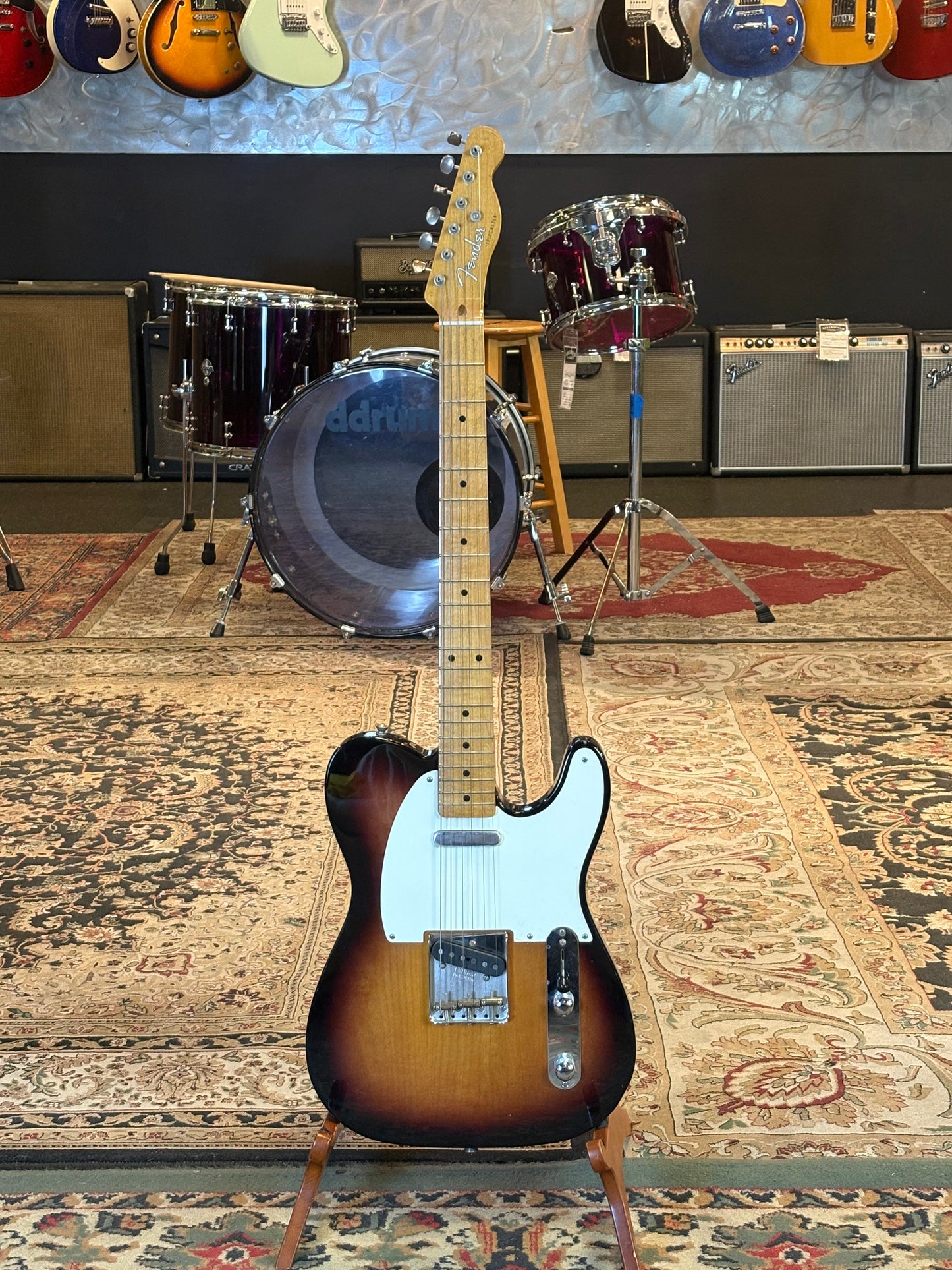 Fender Vintera® '50s Telecaster® (2-Color Sunburst) FPM26