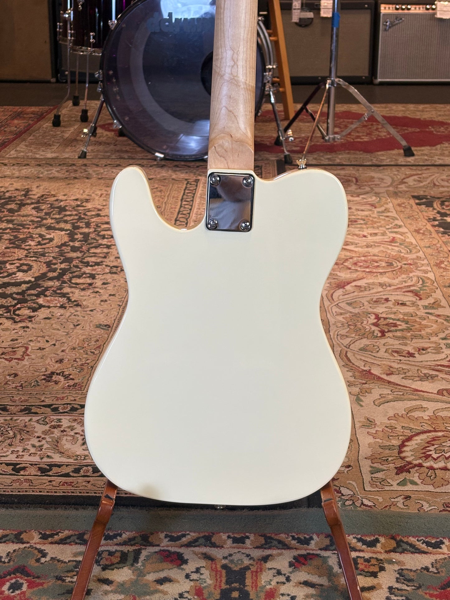USED Indio Classic DLX Plus Electric Guitar (Glossy White)