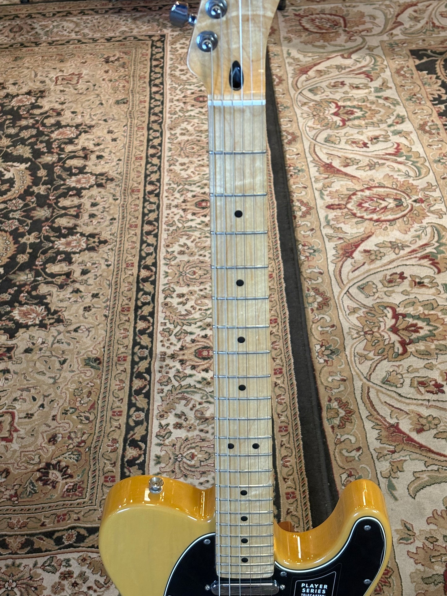 Fender Player Telecaster® Electric Guitar (Butterscotch Blonde) FPM26