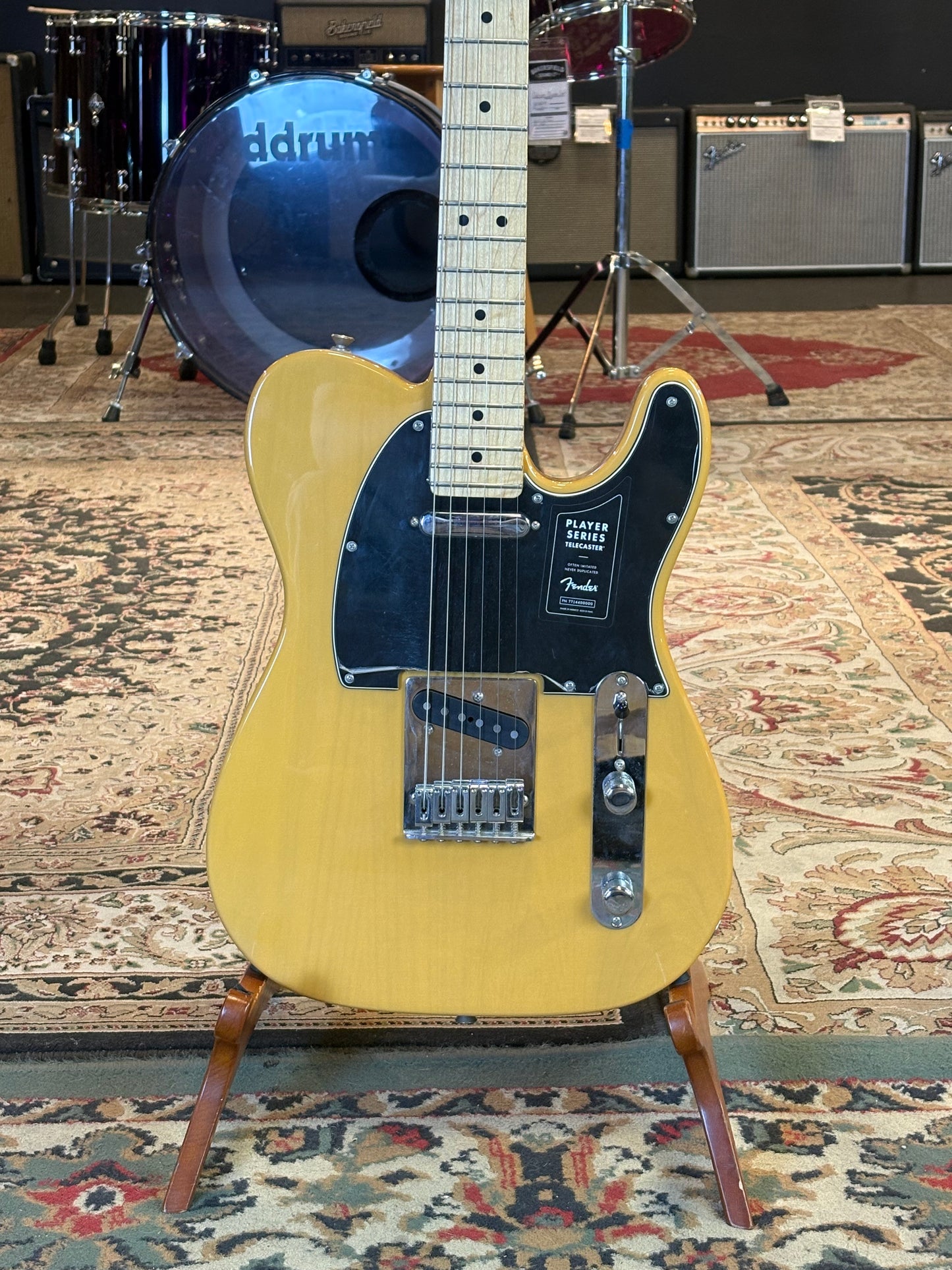 Fender Player Telecaster® Electric Guitar (Butterscotch Blonde) FPM26