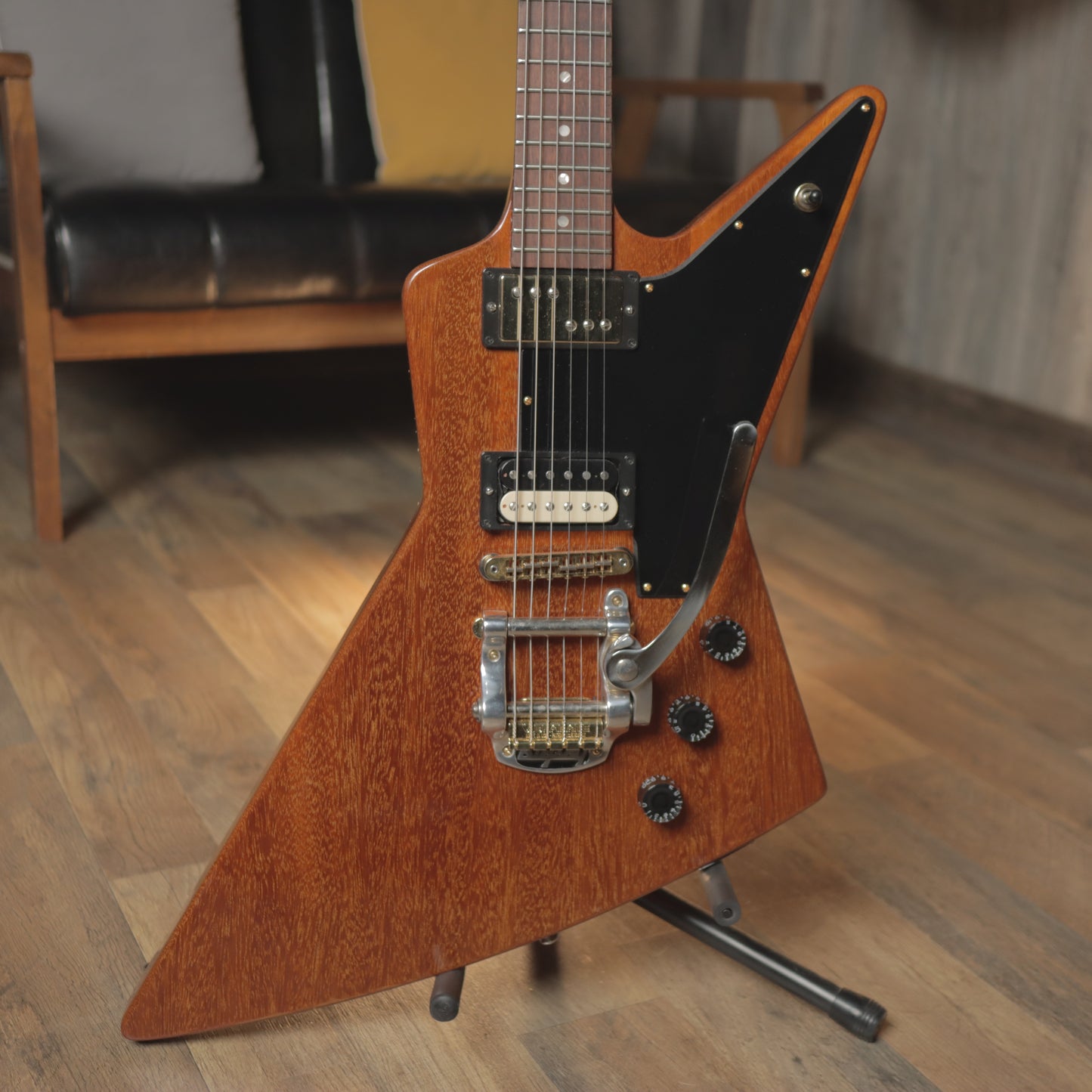 USED Gibson Mod Shop Explorer - Limited Edition