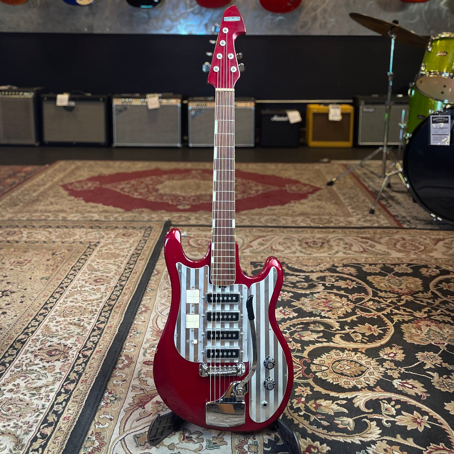 Silvertone 1437 4 pickup Japanese Tiesco WG-4L (Red) FPM26