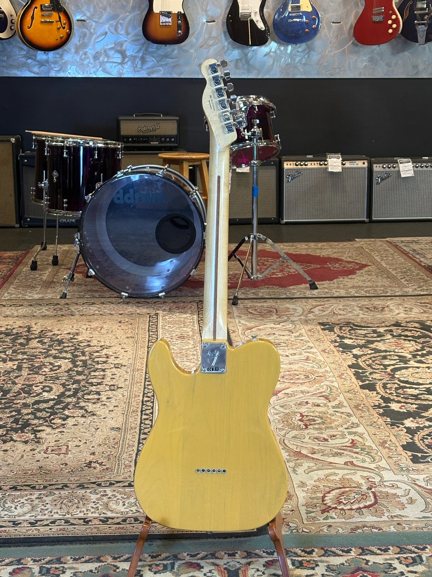 Fender Player Telecaster® Electric Guitar (Butterscotch Blonde) FPM26