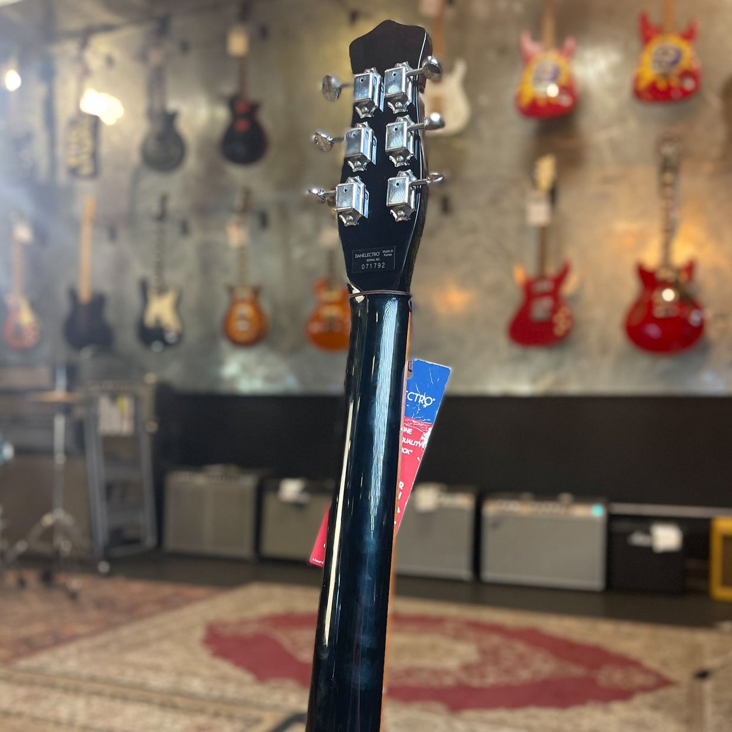 Danelectro DC '59 NOS Deep Blue Metalflake FPM26