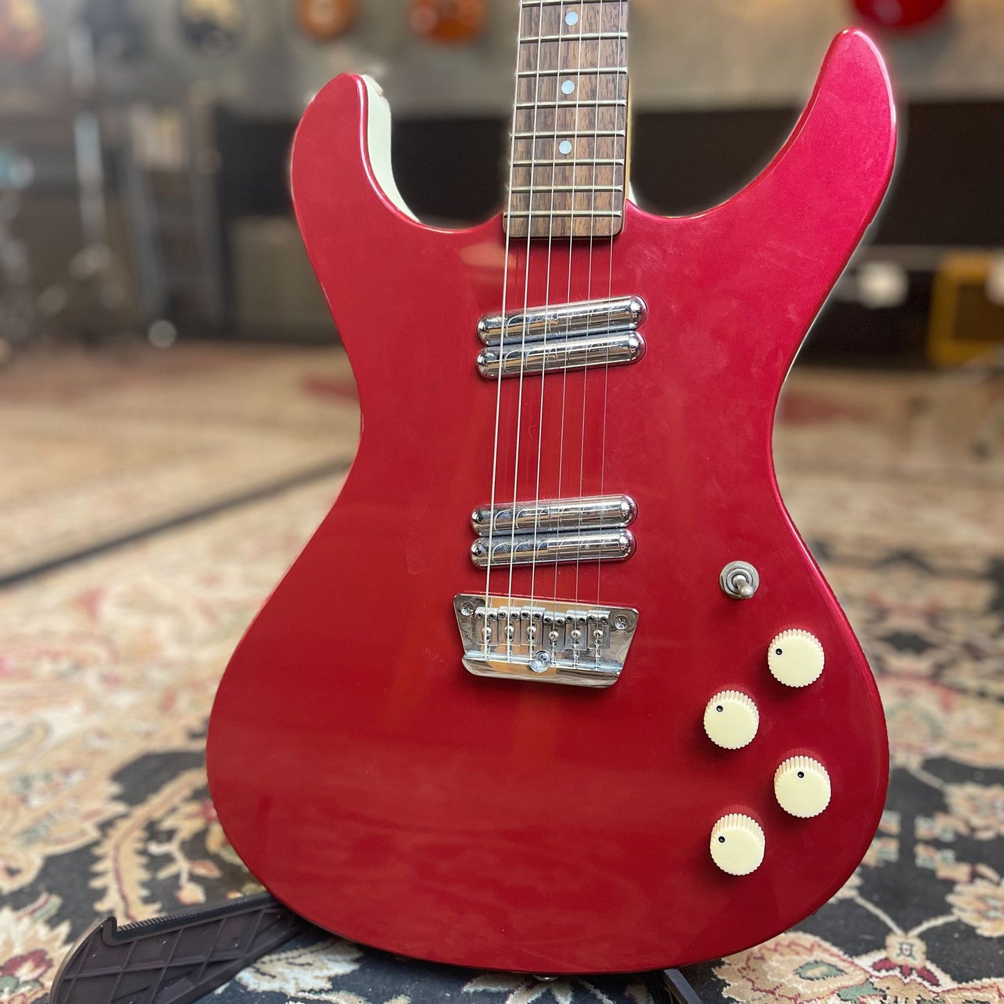 Danelectro Hodad Candy Apple Red FPM26
