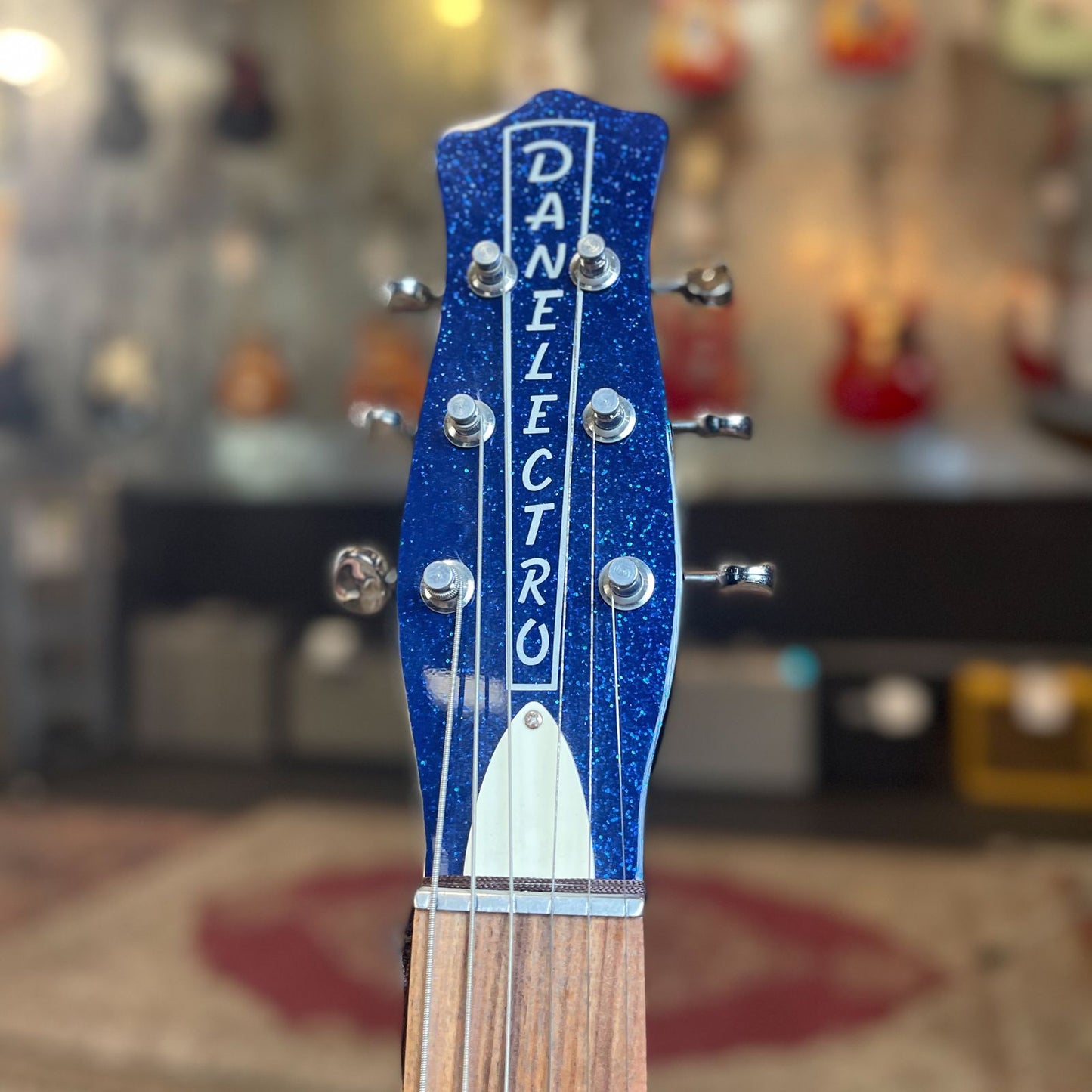 Danelectro DC '59 NOS Deep Blue Metalflake FPM26