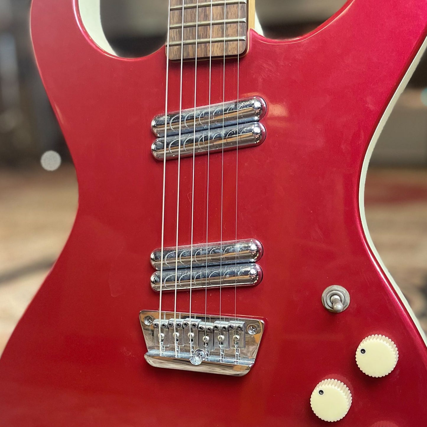 Danelectro Hodad Candy Apple Red FPM26