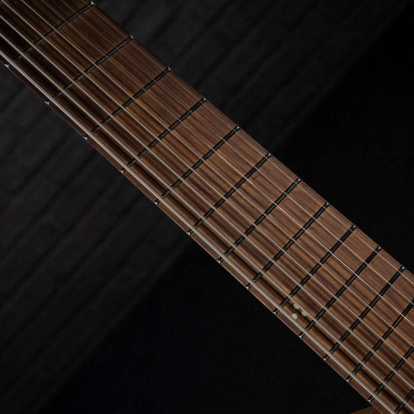 GOC Satya+ Headless Guitar 8 String SH8BVI (Violet) USED - Impulse Music Co.
